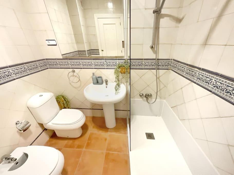 Ks Costa Mayka - San Jose - Kaleria Suites المظهر الخارجي الصورة