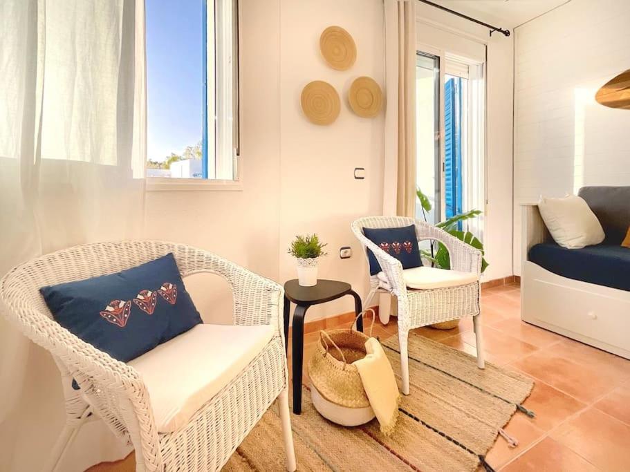 Ks Costa Mayka - San Jose - Kaleria Suites المظهر الخارجي الصورة