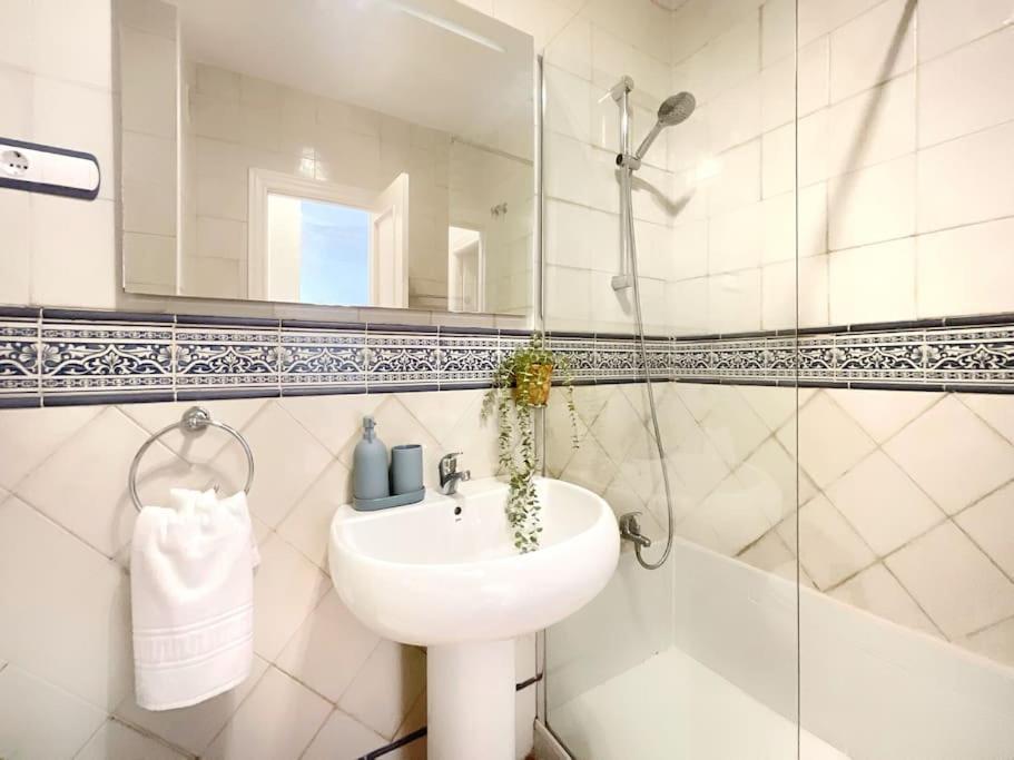 Ks Costa Mayka - San Jose - Kaleria Suites المظهر الخارجي الصورة