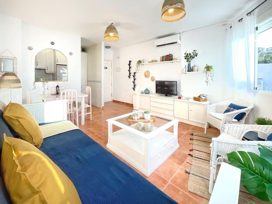 Ks Costa Mayka - San Jose - Kaleria Suites المظهر الخارجي الصورة